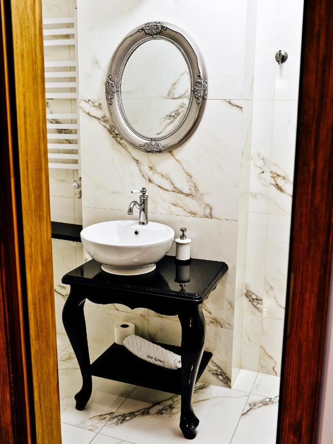 Bed and Breakfast Dwor Karwacz Przasnysz Exteriér fotografie