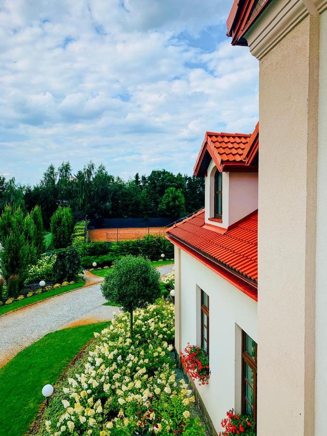 Bed and Breakfast Dwor Karwacz Przasnysz Exteriér fotografie